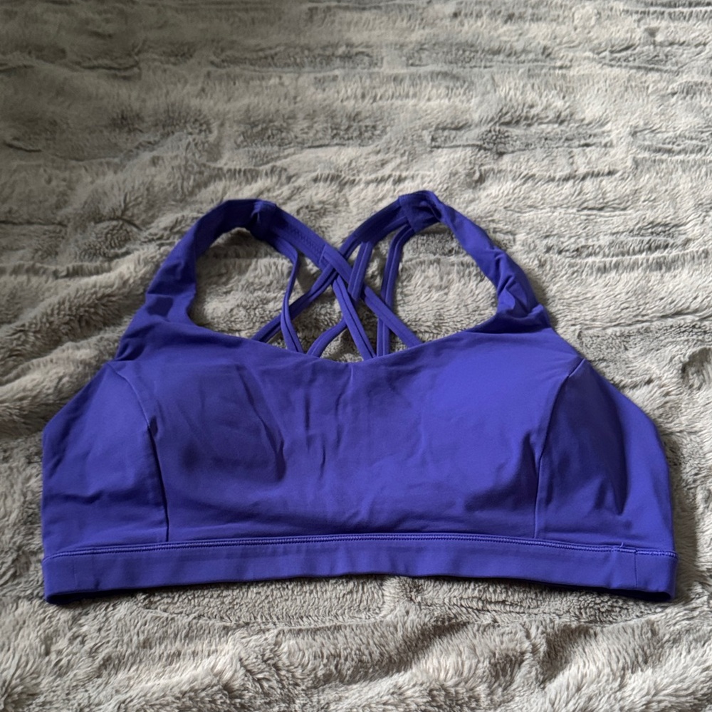 Lululemon Free to be Serene Bra